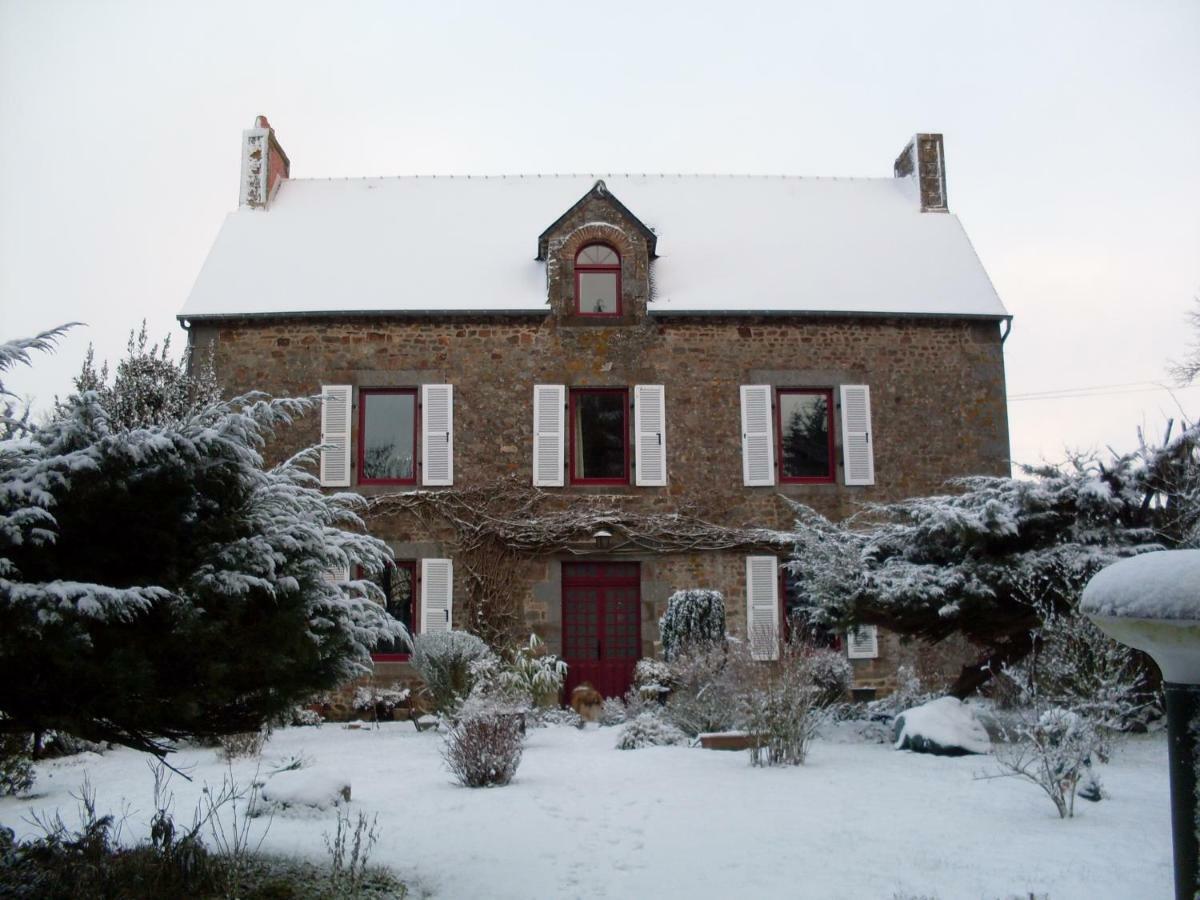 Chambres d'Hôtes de la Barrerie Dingé Exterior foto